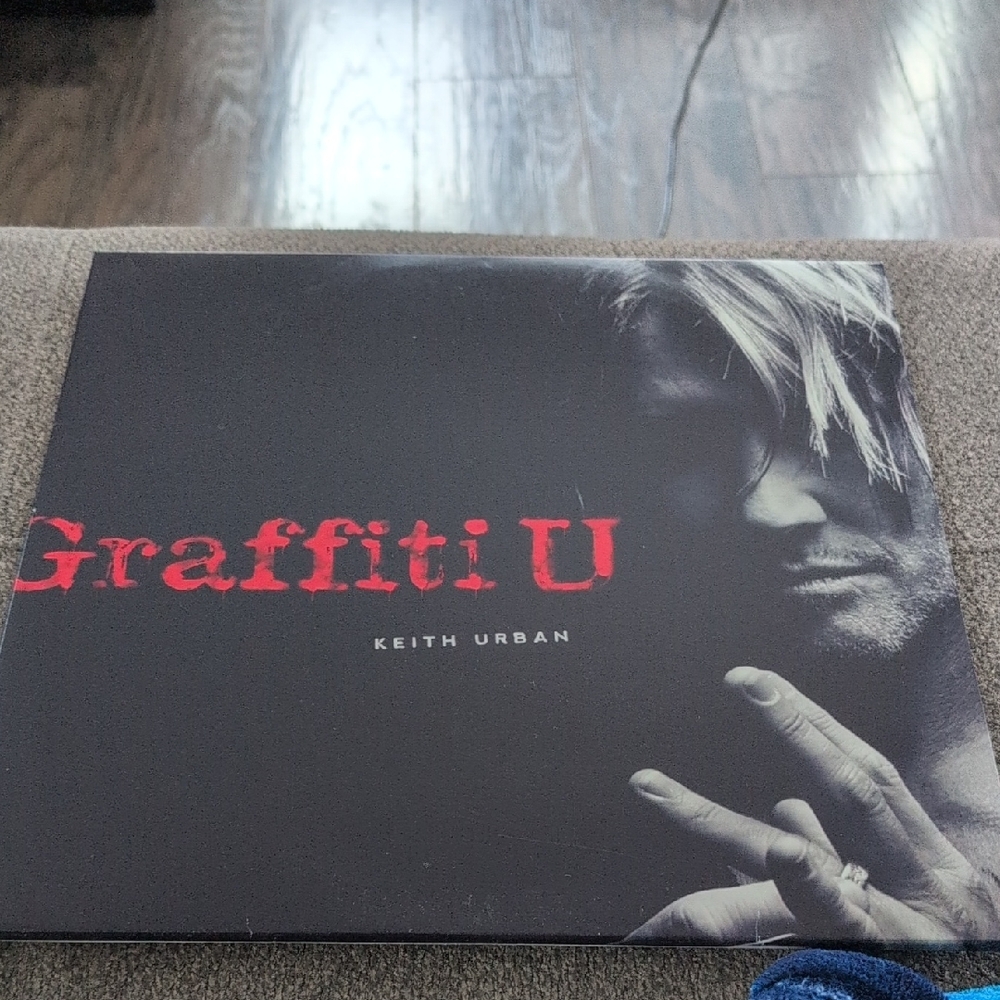 KEITH URBAN GRAFFITI U ON VINYL